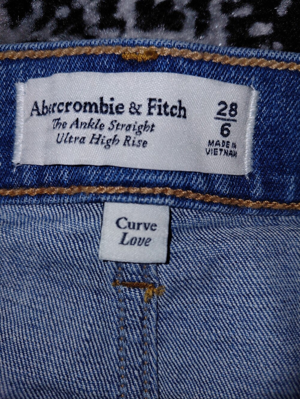 Abercrombie & Fitch Curve Love Ultra High Rise Ankle Straight Jeans Size 28 CC - Picture 5 of 12